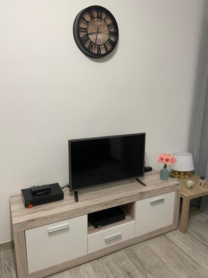 Appartement De Charme A 2 Min De La Plage Vallauris Bagian luar foto