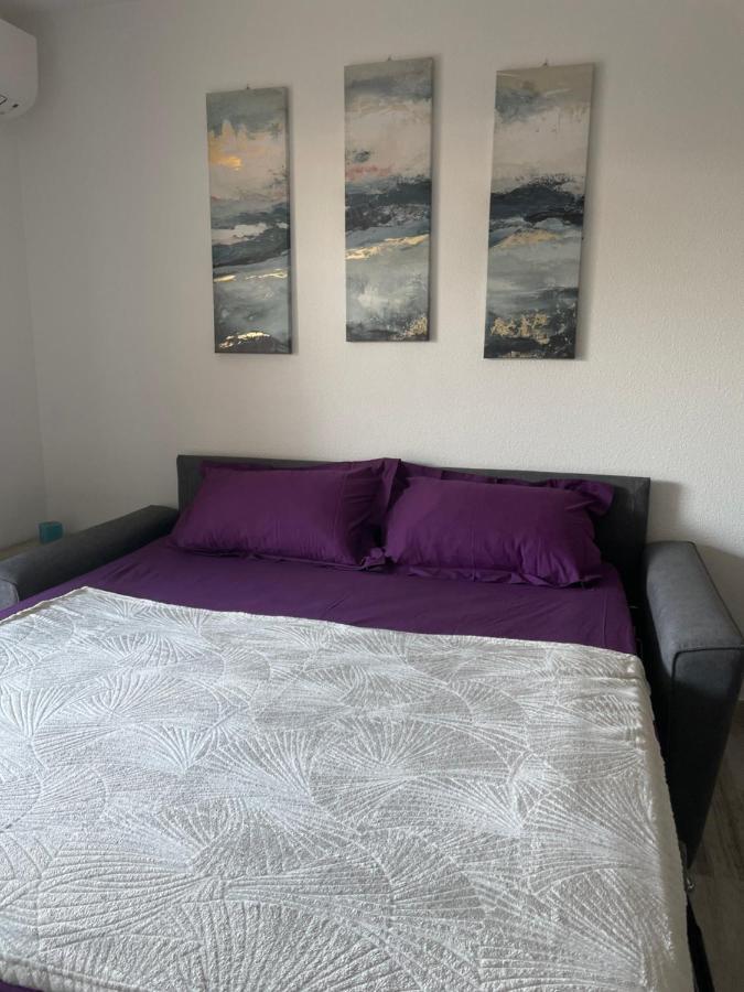Appartement De Charme A 2 Min De La Plage Vallauris Bagian luar foto